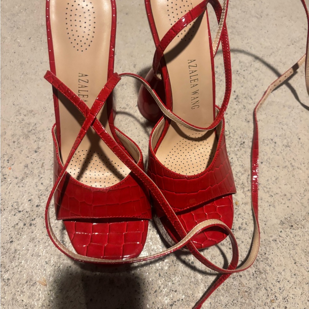 Azalea Wang Red Croc-Embossed Platform Heels - Picture 6 of 10